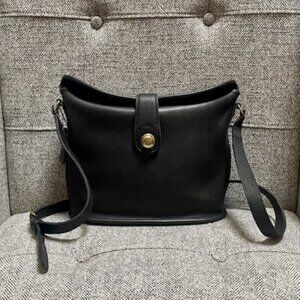 Vintage Coach Black Leather Crossbody Bag